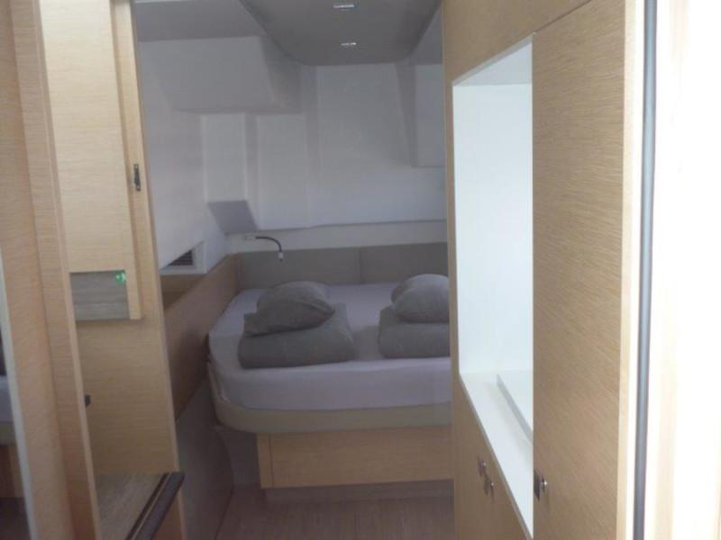 Book yachts online - powercatamaran - MY 37- 3 cab. - Mon Ami - rent