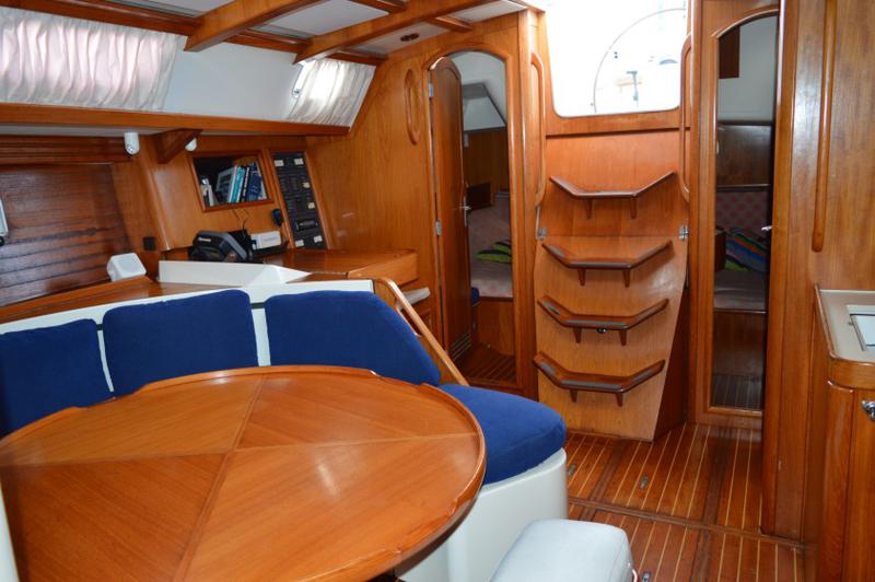 Book yachts online - sailboat - Sun Odyssey 42 - Theresa - rent