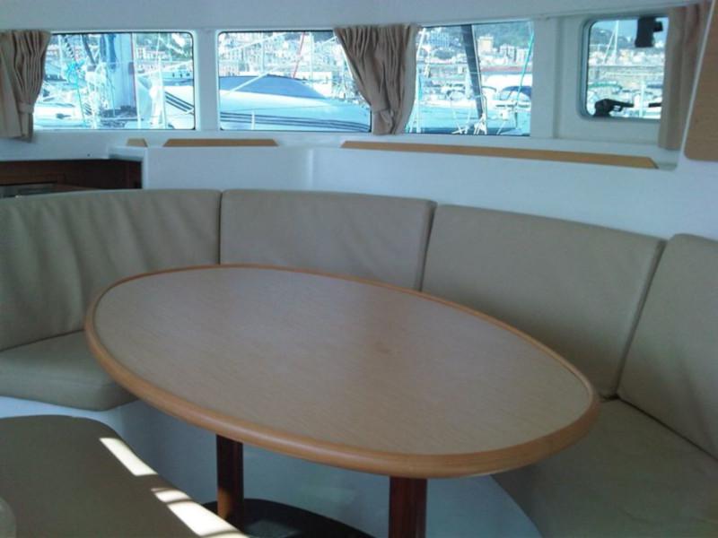 Book yachts online - catamaran - Lagoon 380 - Giulia I - rent