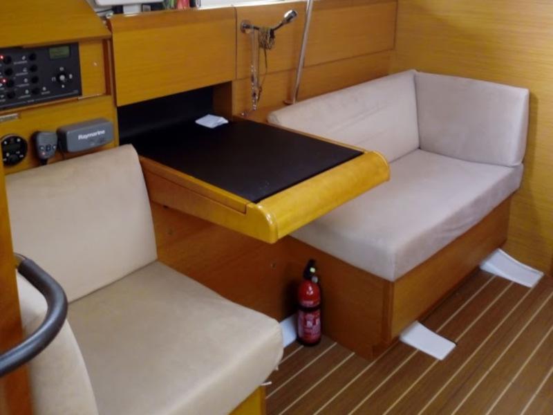 Book yachts online - sailboat - Sun Odyssey 439 - Mira - rent