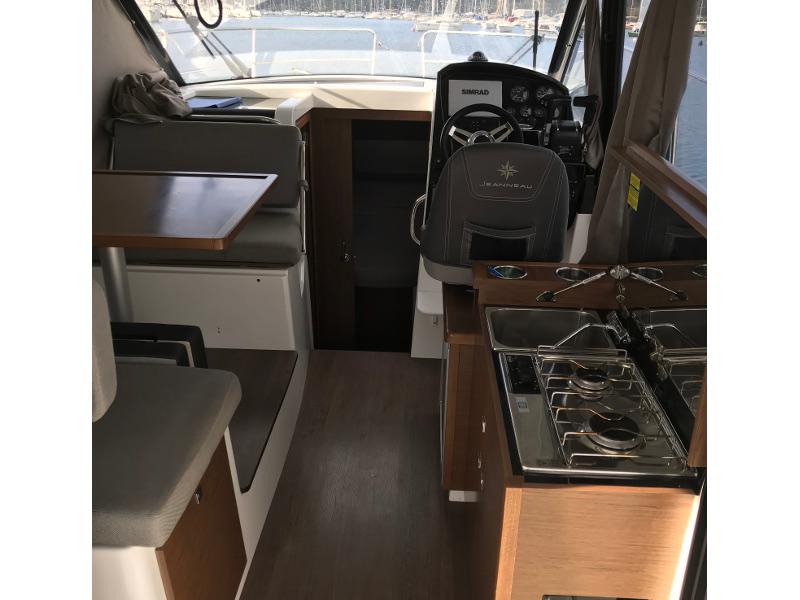 Book yachts online - motorboat - Jeanneau Merry Fisher 895 - Merry Fisher 895 - rent