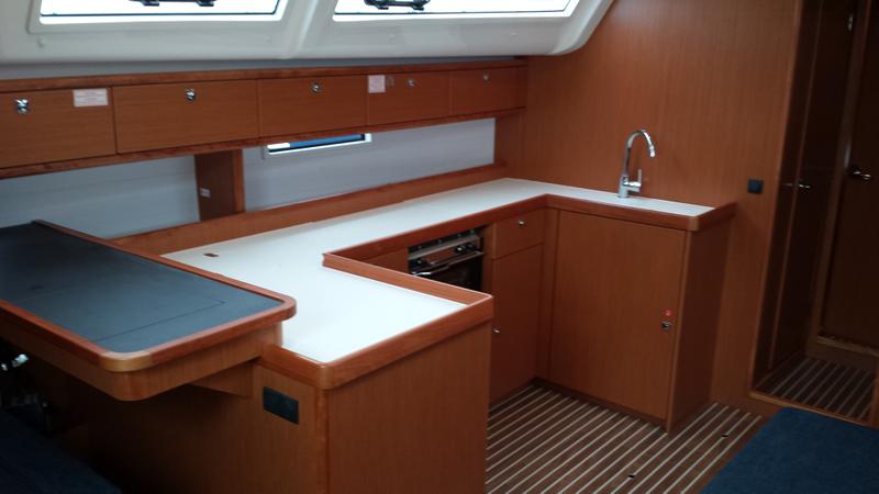 Book yachts online - sailboat - Bavaria Cruiser51 - Fenoliga - rent