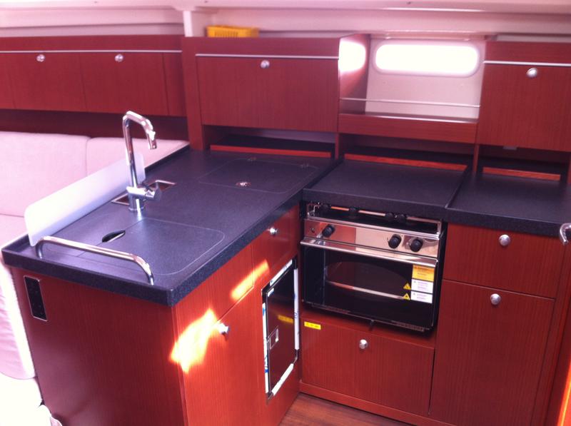 Book yachts online - sailboat - Hanse 415 - Ivo - rent