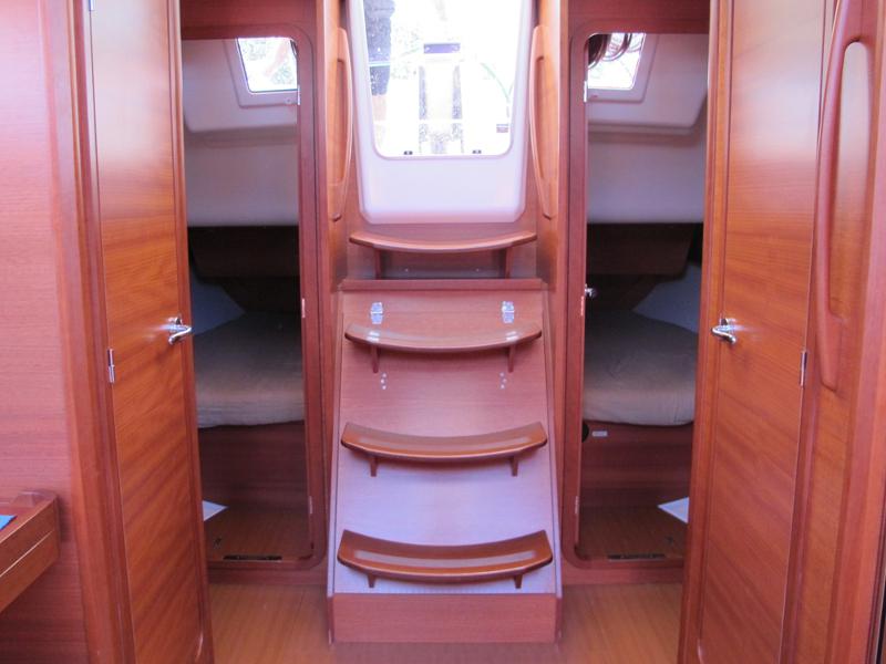 Book yachts online - sailboat - Dufour 382 GL - D 382 GL - rent