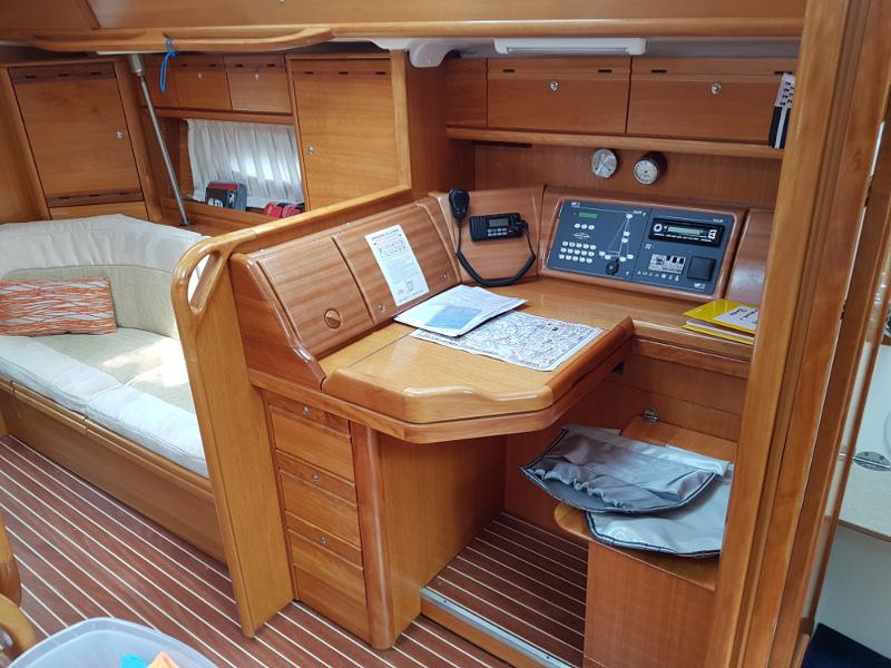 Book yachts online - sailboat - Bavaria 40 Vision - Asch - rent
