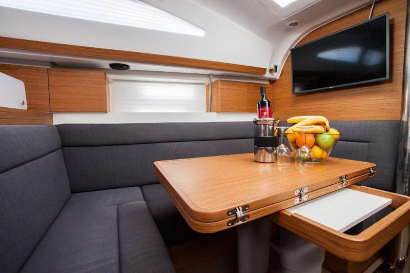 Book yachts online - sailboat - Elan Impression 40 - Stardust with A/C - rent