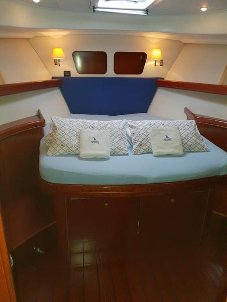 Book yachts online - motorboat - Swift Trawler 42 - Skitnica - rent