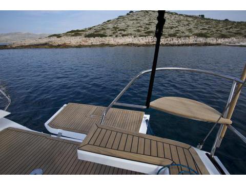 Book yachts online - sailboat - Elan Impression 45 BT - Reina Del Mar with A/C - rent