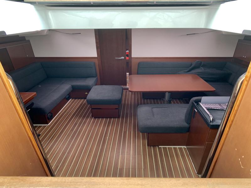 Book yachts online - sailboat - Hanse 445/3 - ZHELAET - rent