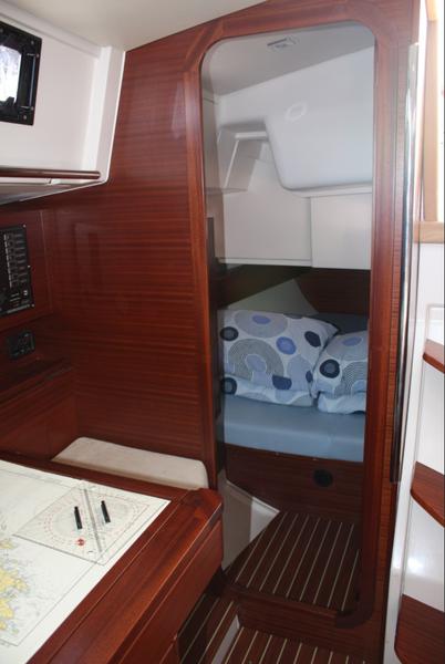 Book yachts online - sailboat - Salona 38 - Olynthia - rent