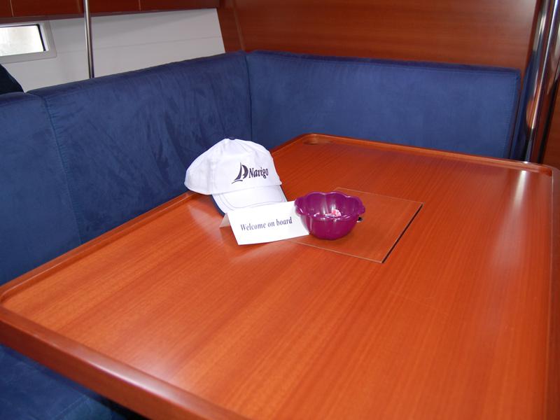 Book yachts online - sailboat - Dufour 375 GL - One&amp;Only - rent