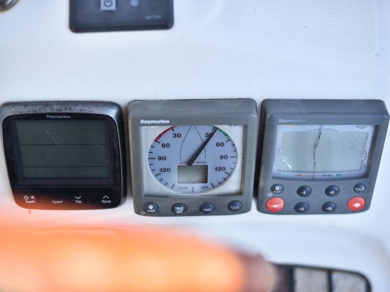 Book yachts online - sailboat - Oceanis 40 - Second Wind - rent
