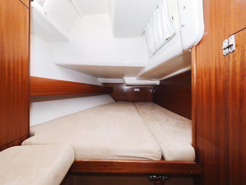 Book yachts online - sailboat - Bavaria 44 - O LA LA  - rent