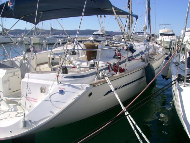 Book yachts online - sailboat - Bavaria 44 - Plavac mali - rent