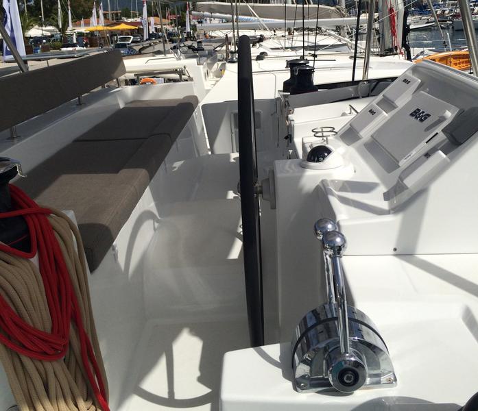 Book yachts online - catamaran - Lagoon 450  Flybridge - Odysseus - rent