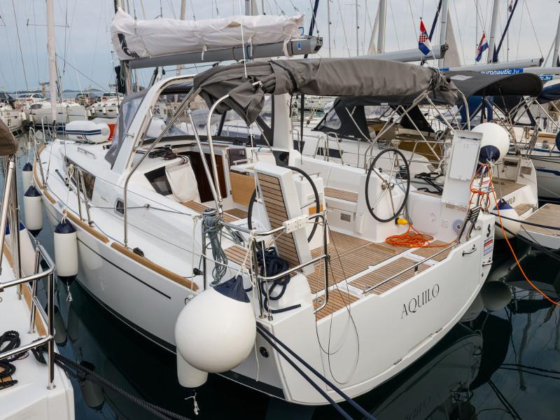 Book yachts online - sailboat - Oceanis 35.1 - Aquilo - rent