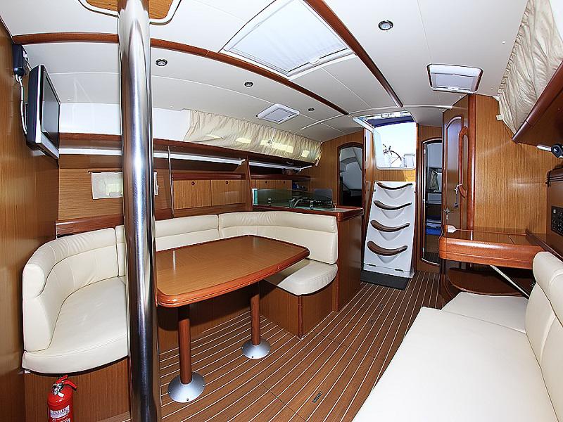 Book yachts online - sailboat - Sun Odyssey 42i - Vispera  - rent