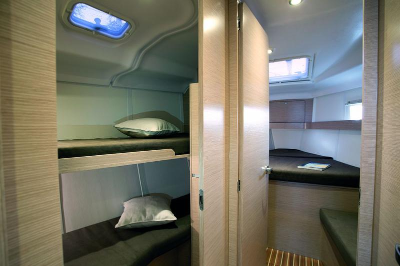 Book yachts online - sailboat - Elan 45 Impression - Goldfinger  - rent
