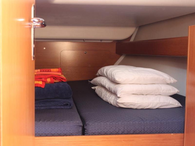 Book yachts online - sailboat - Cyclades 39.3 - Armilla - rent