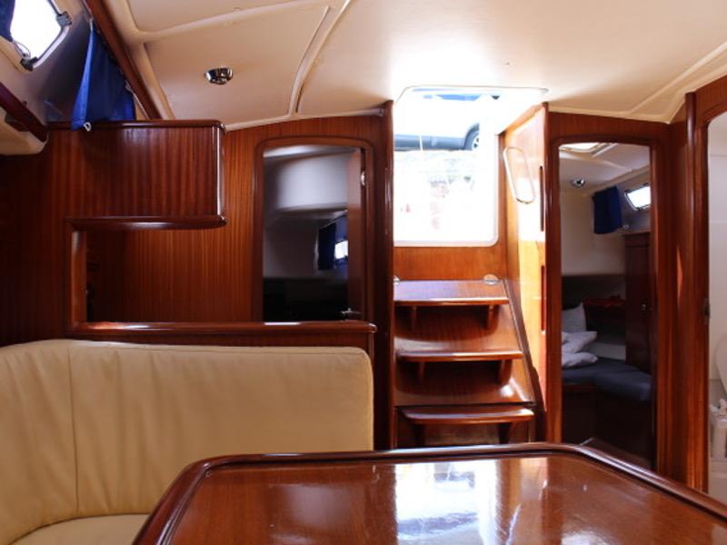 Book yachts online - sailboat - Bavaria 44 - Bonnie - rent