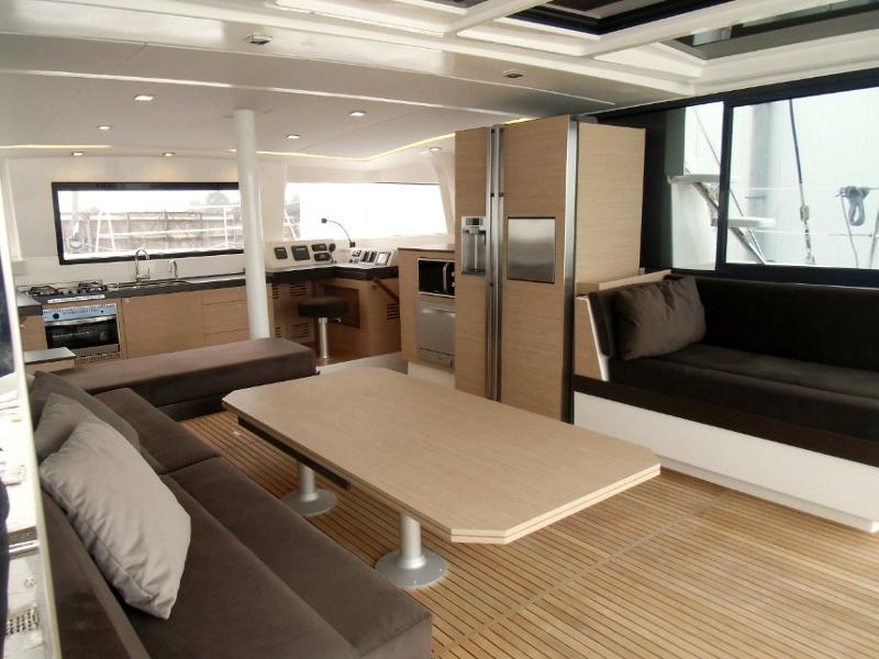 Book yachts online - catamaran - Bali 4.3 - TISIA - rent