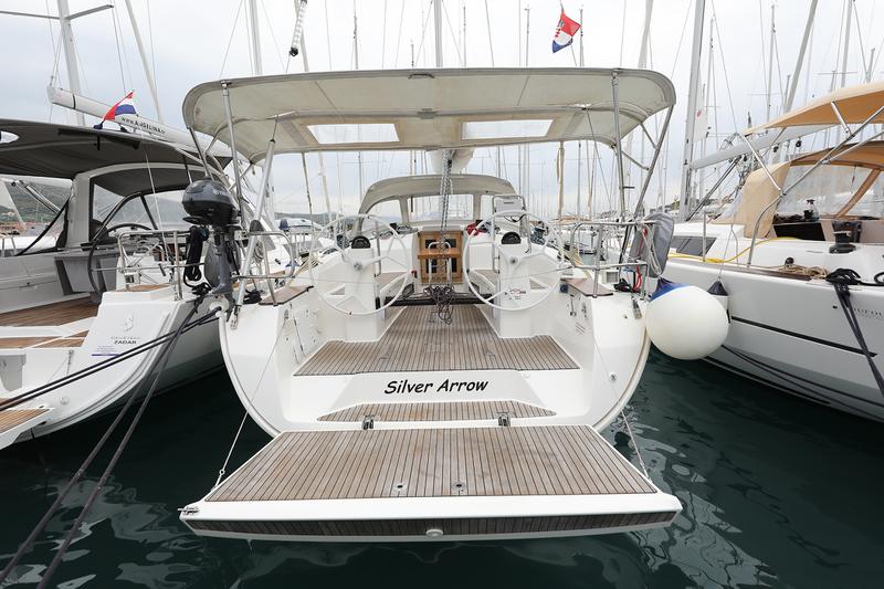 Book yachts online - sailboat - Bavaria Cruiser 40S - SILVER ARROW - rent
