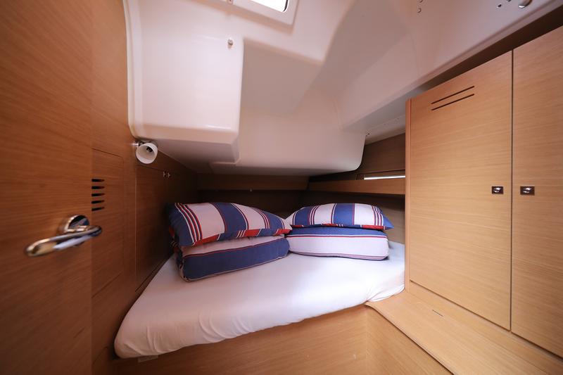 Book yachts online - sailboat - Dufour 460 Grand Large - WHATEVER - rent