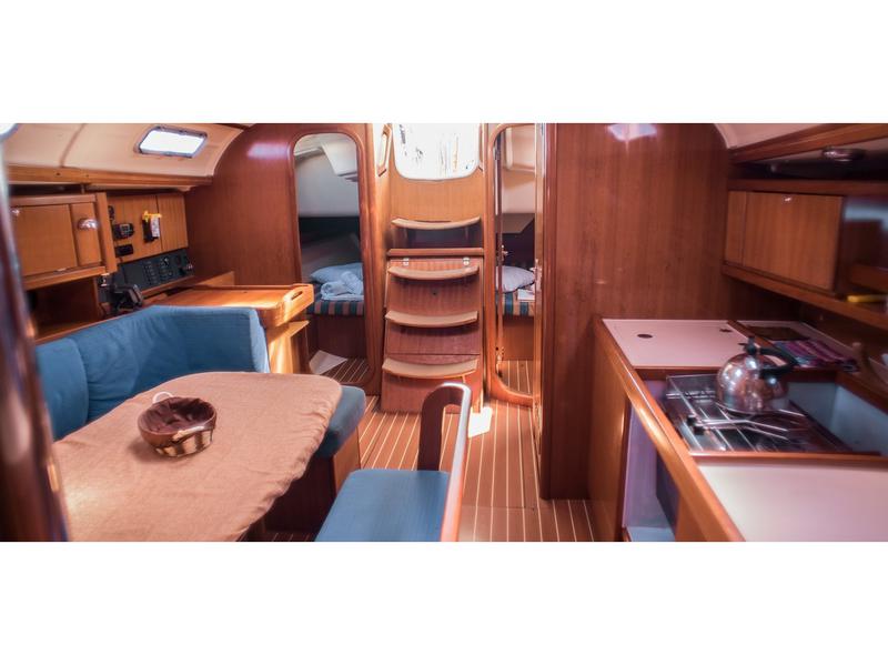 Book yachts online - sailboat - Dufour 385 - IRO - rent