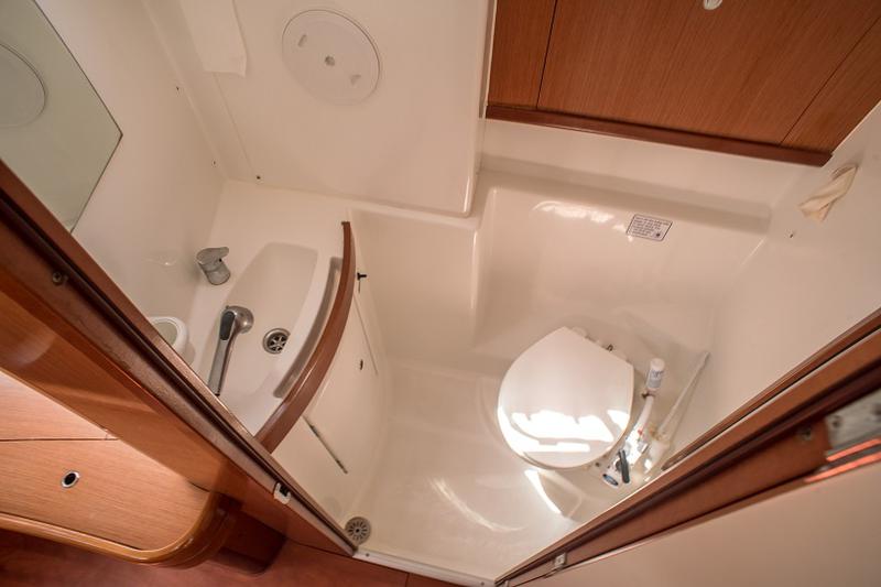 Book yachts online - sailboat - Oceanis 43 - SCARPANTO - rent