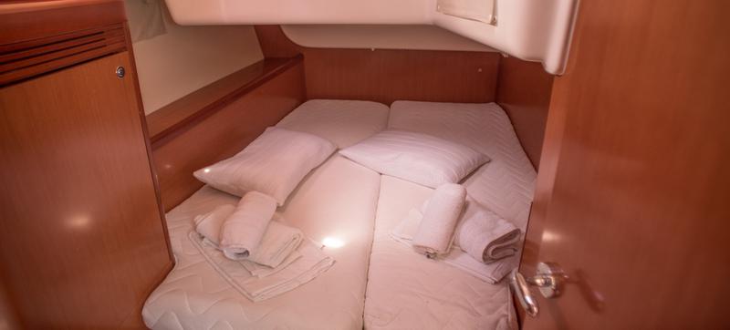Book yachts online - sailboat - Oceanis 43 - SCARPANTO - rent
