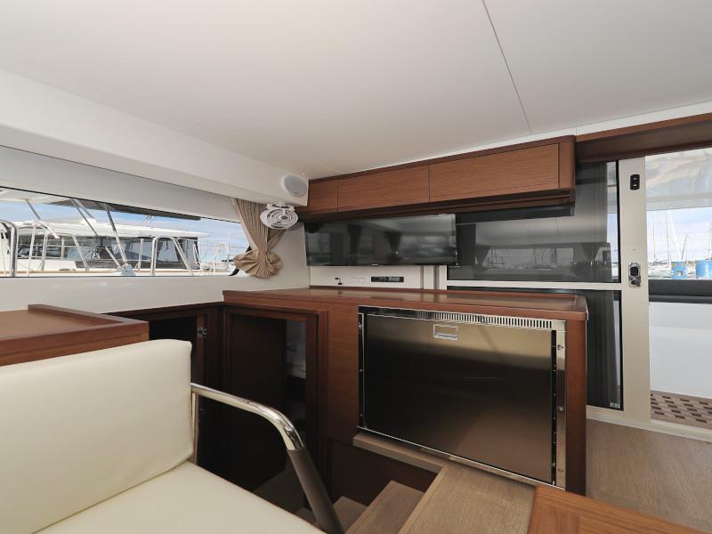 Book yachts online - catamaran - Lagoon 40-3 EXCLUSIVE - THE CURE OWNER VERSION AC salon + generator - rent