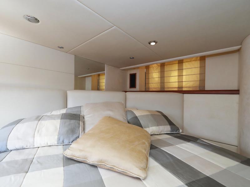 Book yachts online - motorboat - Sunseeker Manhattan 50 - FOREVER MAJA - rent