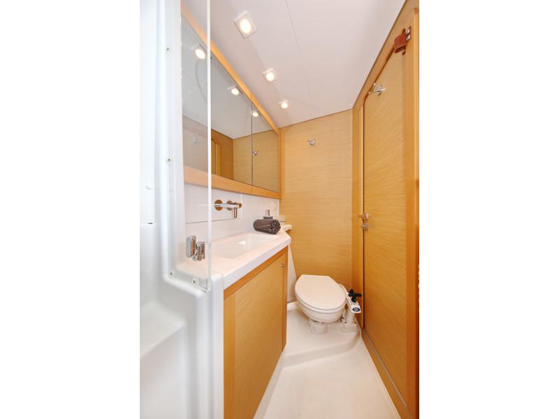 Book yachts online - catamaran - Lagoon 450 - FELIX FINIS  - rent