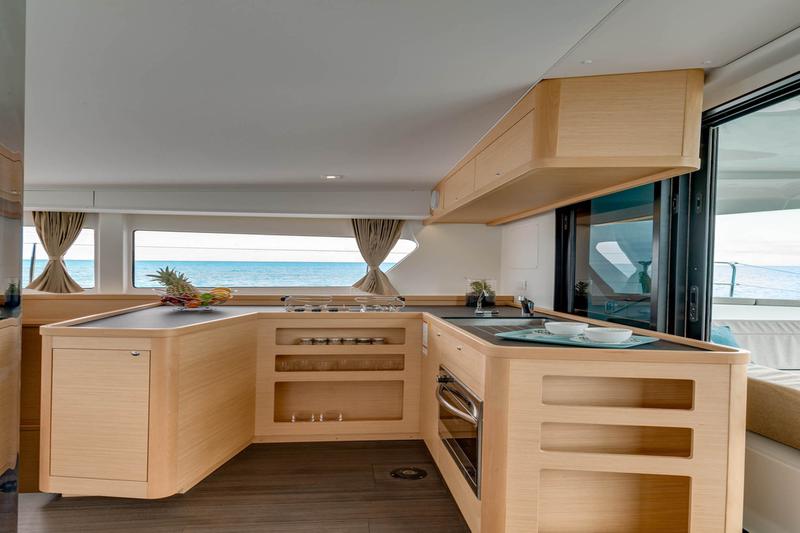 Book yachts online - catamaran - Lagoon 42 - No name - rent