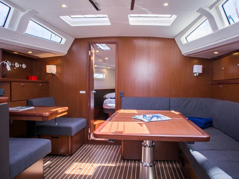 Book yachts online - sailboat - Bavaria Vision 46 - Present - rent