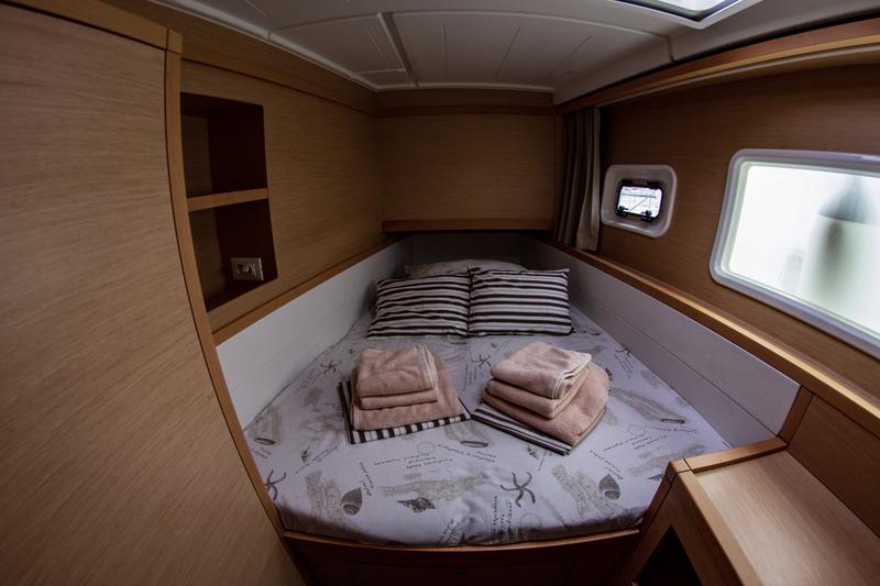 Book yachts online - catamaran - Lagoon 39 (2014) - JOFRA - rent