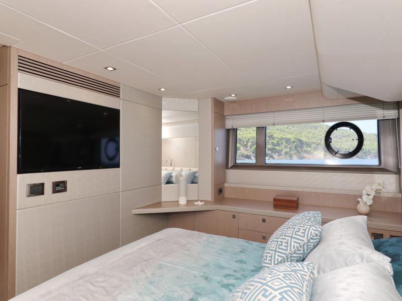 Book yachts online - motorboat - Manhattan 52 - CICO - rent
