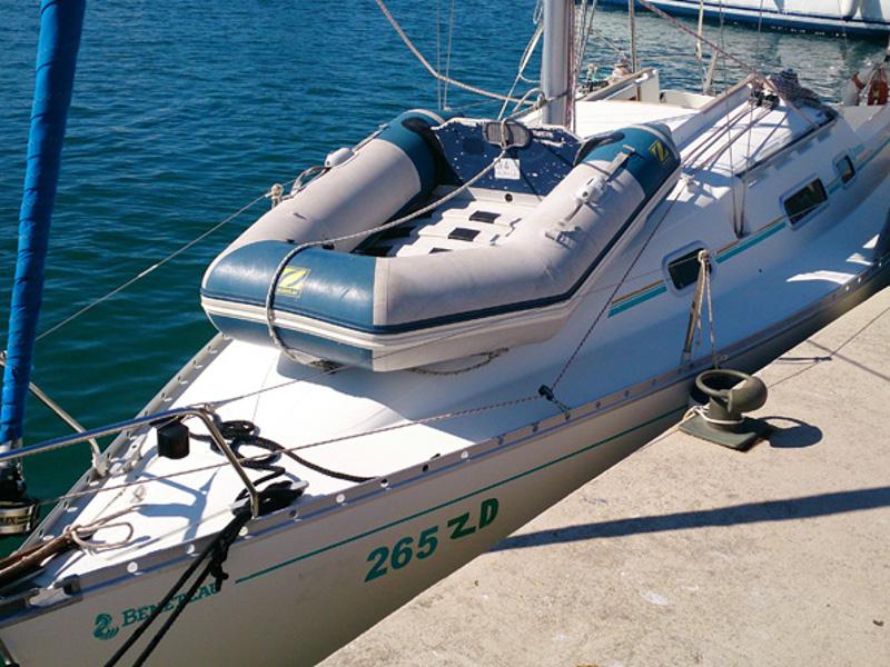 Book yachts online - sailboat - First 265 - COMMODORE - rent