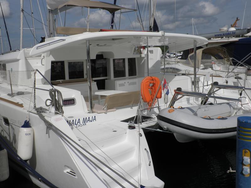 Book yachts online - catamaran - Lagoon 450 - MALA MAJA  - rent
