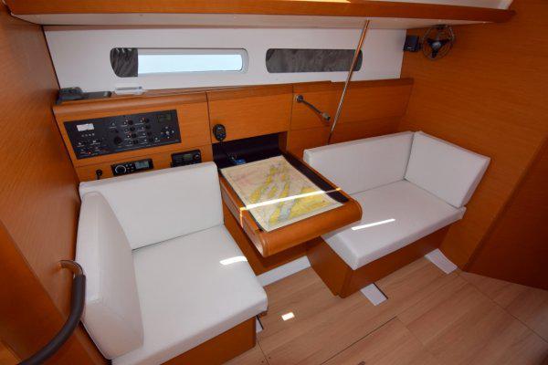 Book yachts online - sailboat - Sun Odyssey 449 - BLUE MOON - rent