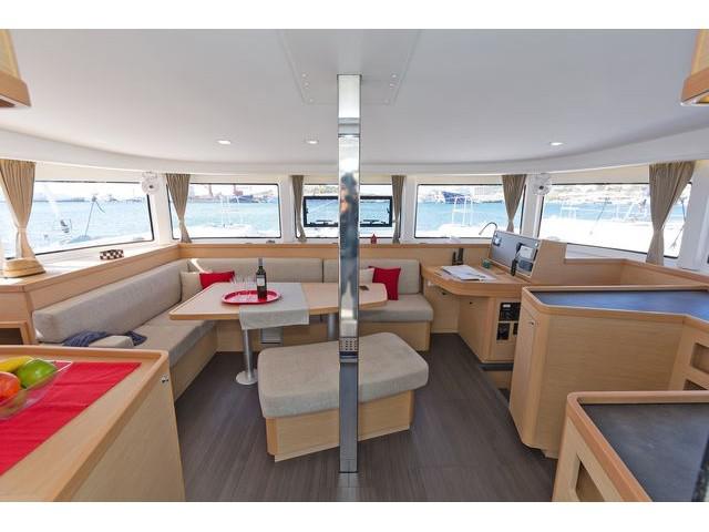 Book yachts online - catamaran - Lagoon 42 A/C &amp; GEN - Venus - rent