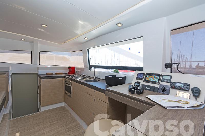 Book yachts online - catamaran - Bali 4.3 A/C &amp; GEN - CALYPSO BALI 4.3 - rent