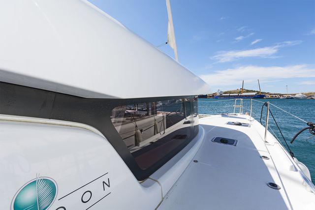 Book yachts online - catamaran - Lagoon 42 A/C &amp; GEN. - SALTY PEARL - rent