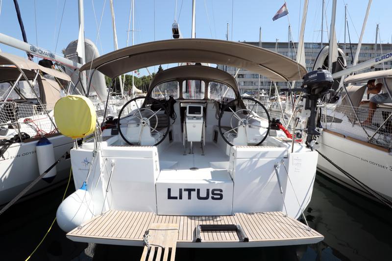 Book yachts online - sailboat - Sun Odyssey 419 - Litus - rent