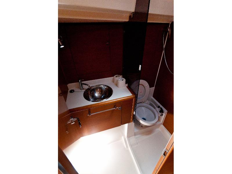 Book yachts online - sailboat - Sun Odyssey 439 - Moon Kiss - rent