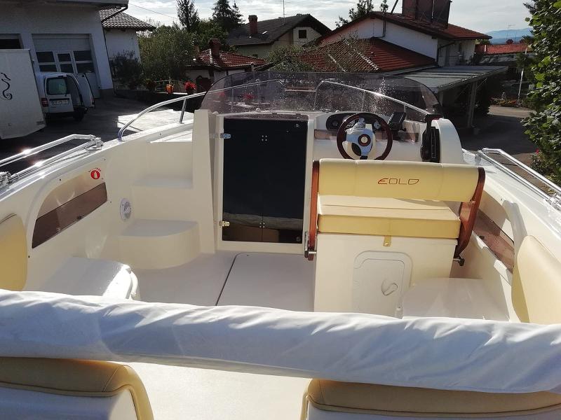 Book yachts online - motorboat - Eolo 590 Day - no name - rent