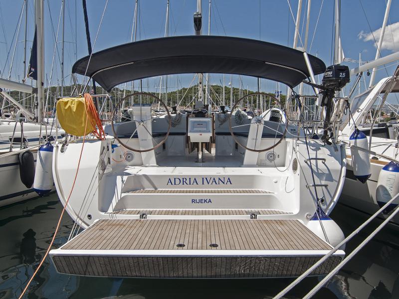 Book yachts online - sailboat - Bavaria Cruiser 51 - Adria Ivana - rent