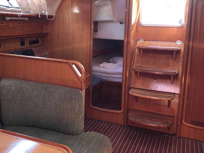Book yachts online - sailboat - Bavaria 42 Cruiser - Shiraz - rent