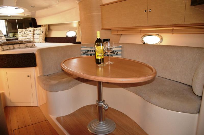 Book yachts online - motorboat - Sessa C35 - 1116 VD - rent