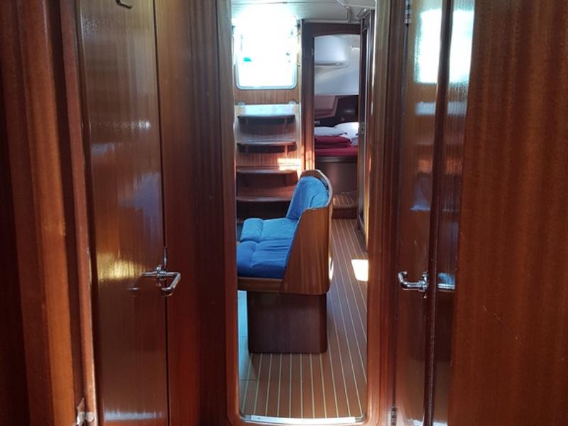 Book yachts online - sailboat - Bavaria 44 - Antares - rent